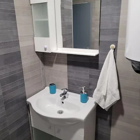 Ap.mihalevi 2bedrooms,living And Kitchen