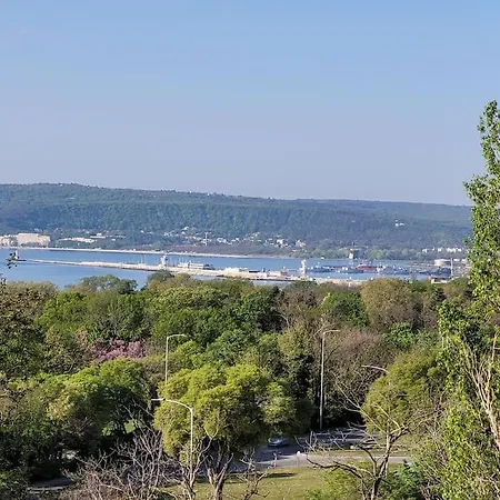 Ap.mihalevi 2bedrooms,living And Kitchen Daire *