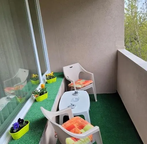 Ap.mihalevi 2bedrooms,living Room&kitchen Apartment