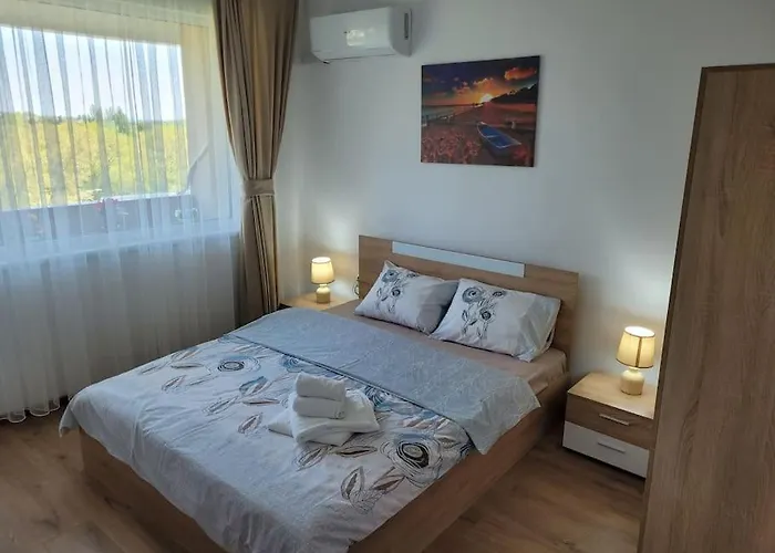 Apartment Ap.mihalevi 2bedrooms,living Room&kitchen Warna